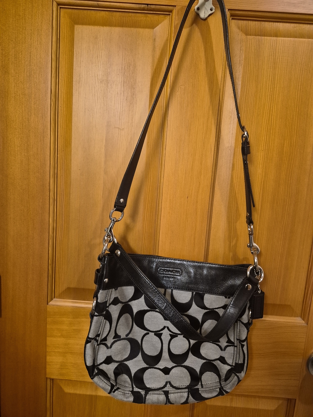Coach F14708 Zoe Signature Convertible Hobo Shoulder Crossbody Bag Y2K